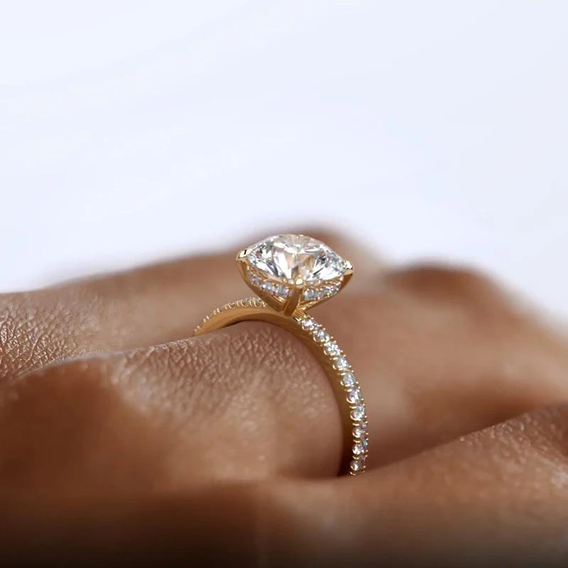 Anel Moissanite Coroa de Luz