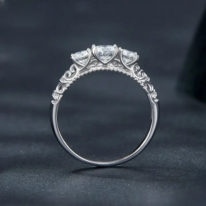 Anel Triplo Moissanite Brilhante Banhado à Ouro 18k