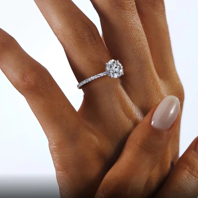 Anel Moissanite Coroa de Luz